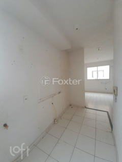 Image 4 - 890823