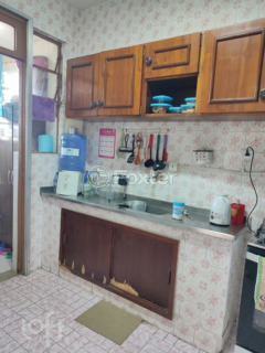 Image 11 - 890882
