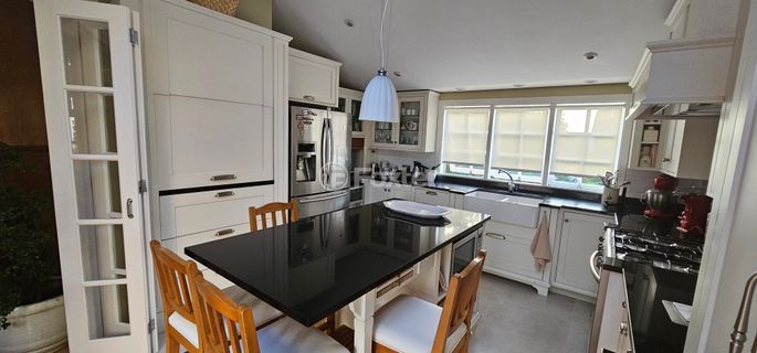 Image 9 - 891261