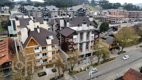 Image 8 - 891305
