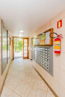 Image 1 - 891709