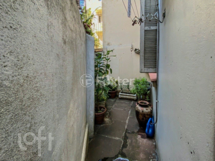 Image 2 - 891726
