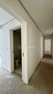 Image 8 - 891737