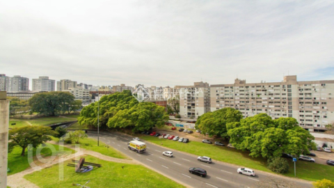 Image 4 - 891799