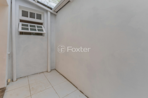 Image 19 - 891852