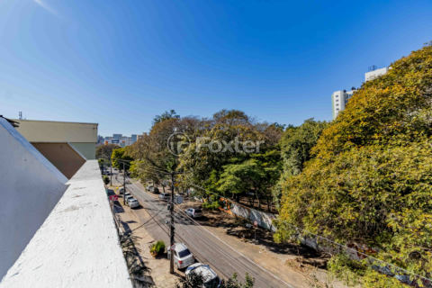 Image 4 - 891860
