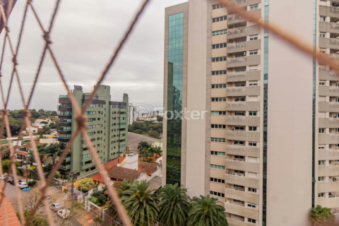 Image 6 - 891895