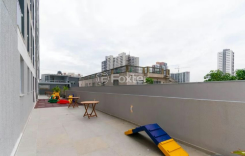 Image 17 - 891928