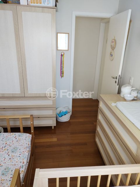 Image 9 - 891931