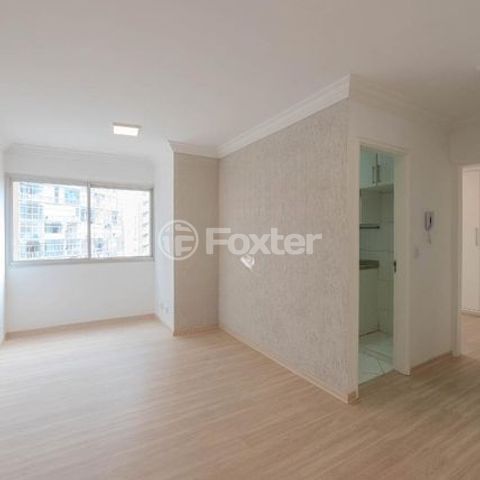 Image 1 - 891940