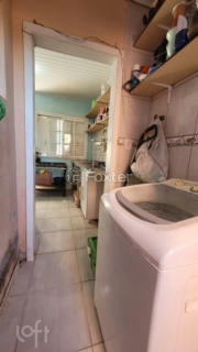 Image 7 - 892044
