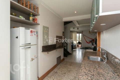 Image 44 - 892307