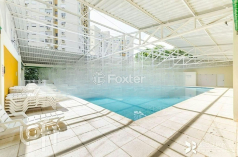 Image 10 - 892375