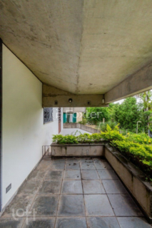 Image 36 - 892392