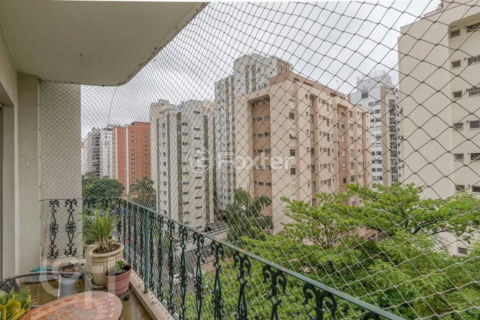 Image 31 - 892404