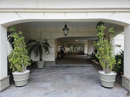 Image 11 - 892414
