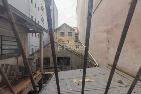 Image 5 - 892495