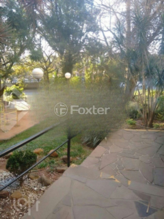 Image 21 - 892496