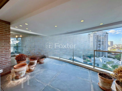 Image 21 - 892520