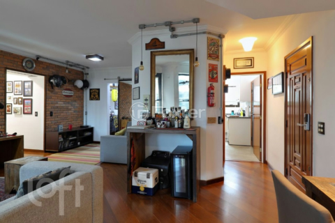 Image 3 - 892559