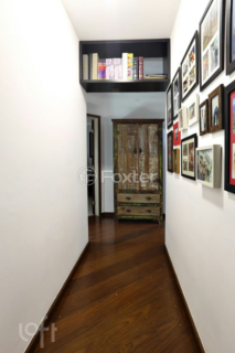 Image 7 - 892559