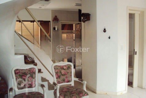 Image 9 - 892674