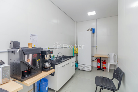 Image 30 - 892696
