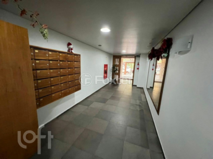 Image 3 - 892758