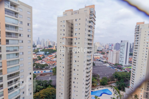 Image 9 - 892764