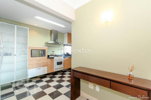 Image 11 - 892825