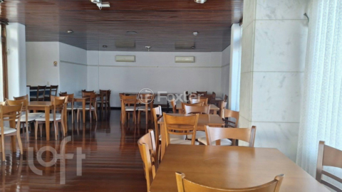 Image 21 - 892862