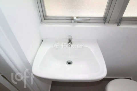 Image 34 - 893009