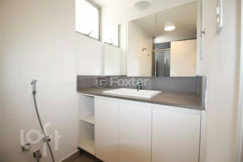 Image 31 - 893009