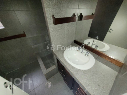 Image 7 - 893023