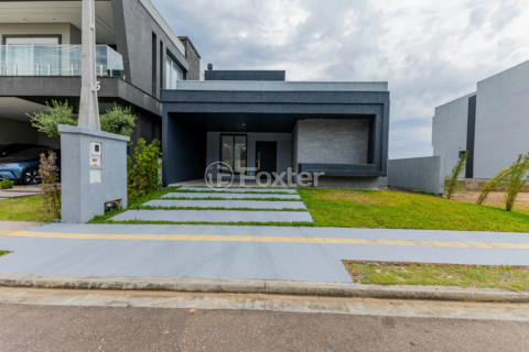 Image 1 - 893156