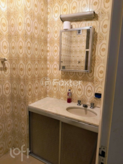 Image 7 - 893310