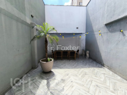 Image 5 - 893336
