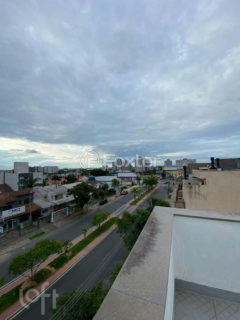 Image 13 - 893385