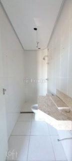 Image 17 - 893400