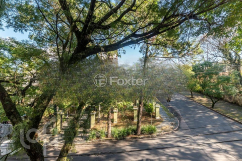 Image 16 - 893649