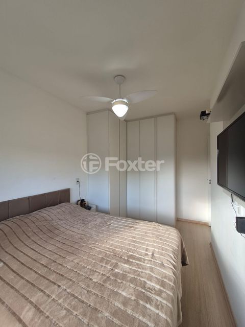 Image 7 - 893736