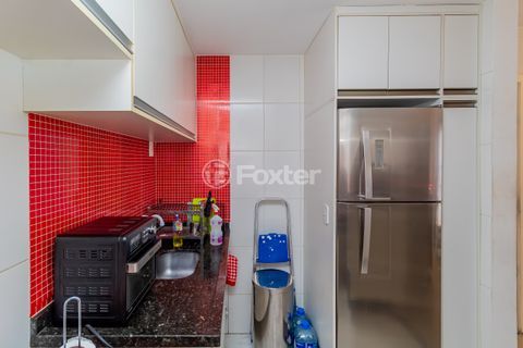 Image 33 - 893755