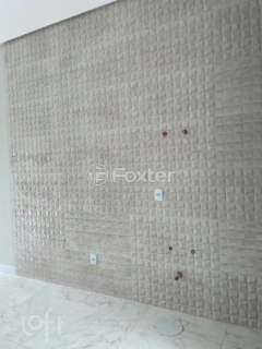 Image 10 - 893800
