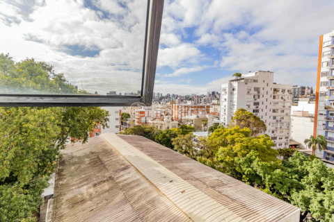 Image 4 - 893840