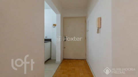 Image 3 - 893990