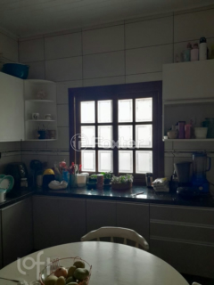 Image 21 - 894000