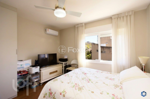 Image 7 - 894009