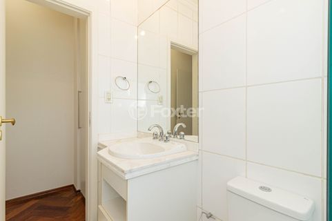 Image 31 - 894155