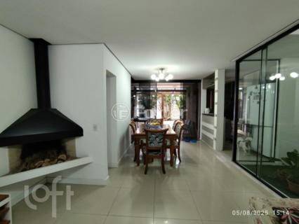Image 4 - 894393
