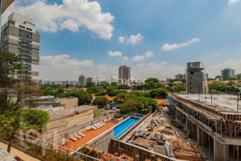 Image 7 - 894669